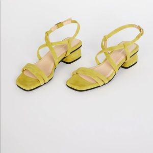 ISO - intentionally blank hilltop sandal
